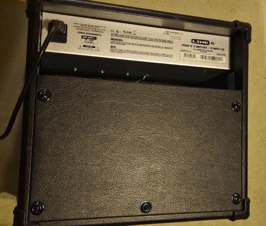 Amplificatori: Verkaufe Gitarrenverstärker – Usato da Luterbach venduto da TASTENPLAYER 2