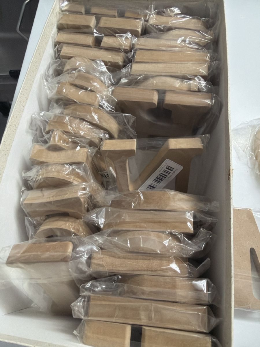 Holzartikel: Holzbuchstaben – Neu und originalverpackt aus Zürich von joyfulgrace 1