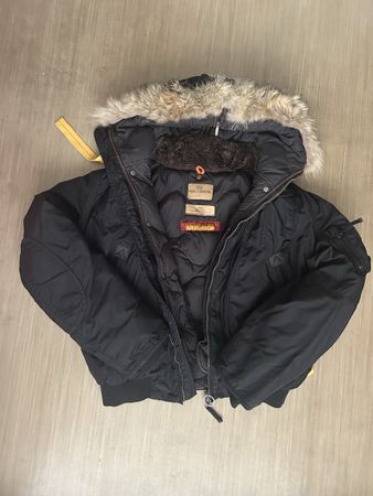 Parajumpers Winterjacke Gr. L, schwarz