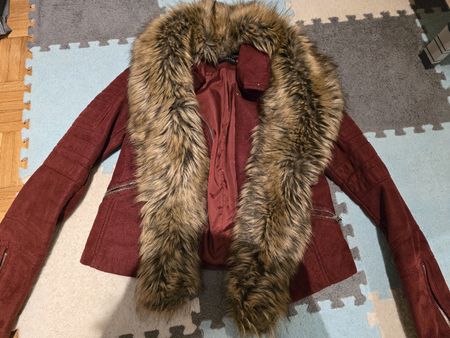 Jacke mit abnehmb. Pelzkragen, bordeaux-rot, Grösse S