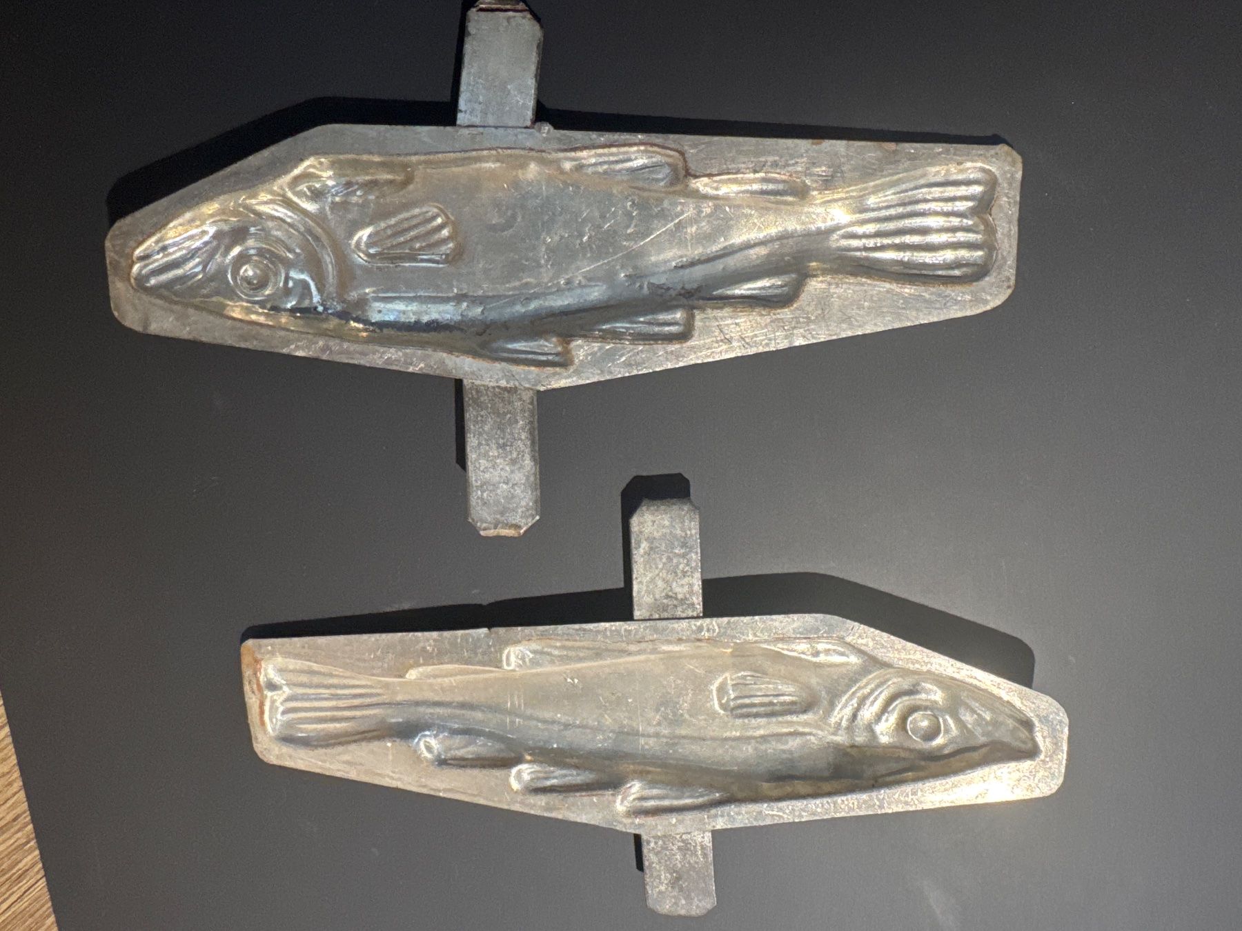 Teglie da forno: Ancien Moule chocolat poisson 18cm – Usato da Lajoux JU venduto da Briard0 1