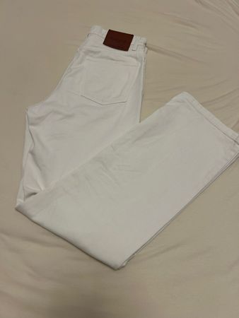 lamarel straight leg jeans in off white 