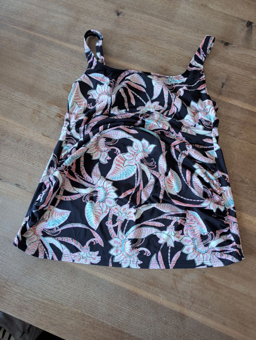 Costumi da bagno & Bikini: Schwangerschafts Bade-Tanktop Blumenmuster Grösse M – Usato da Heiligkreuz (Mels) venduto da stolzesbuebemami