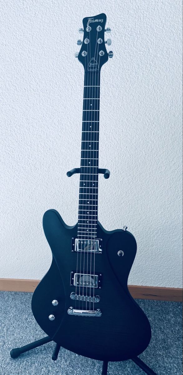 Framus Musikinstrumente: Framus D Idolmaker. Lefthand. Neuwert 1000.- – Neu (gemäss Beschreibung) aus Jonen von Wal1122