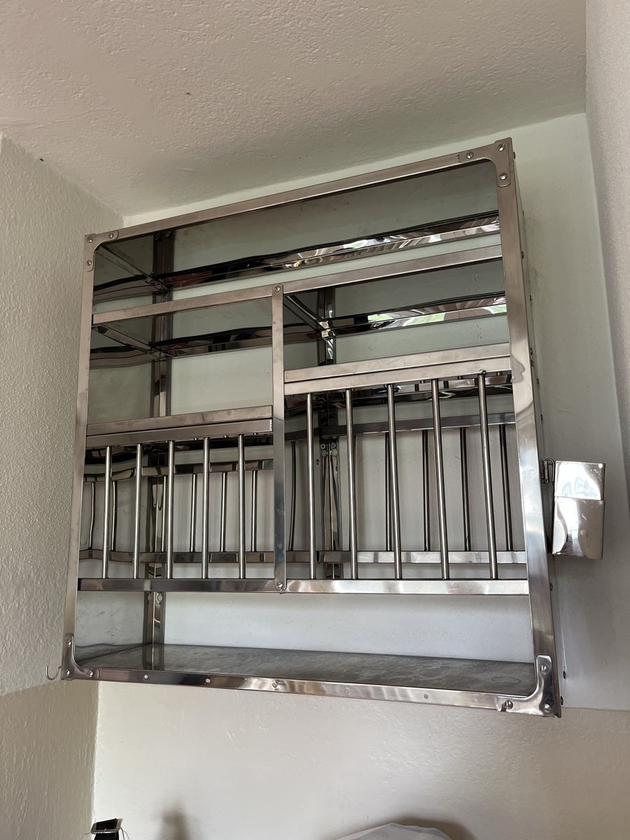Hay Scaffali: Hay Indian Plate Rack – Usato da Zürich venduto da Julia_See 1