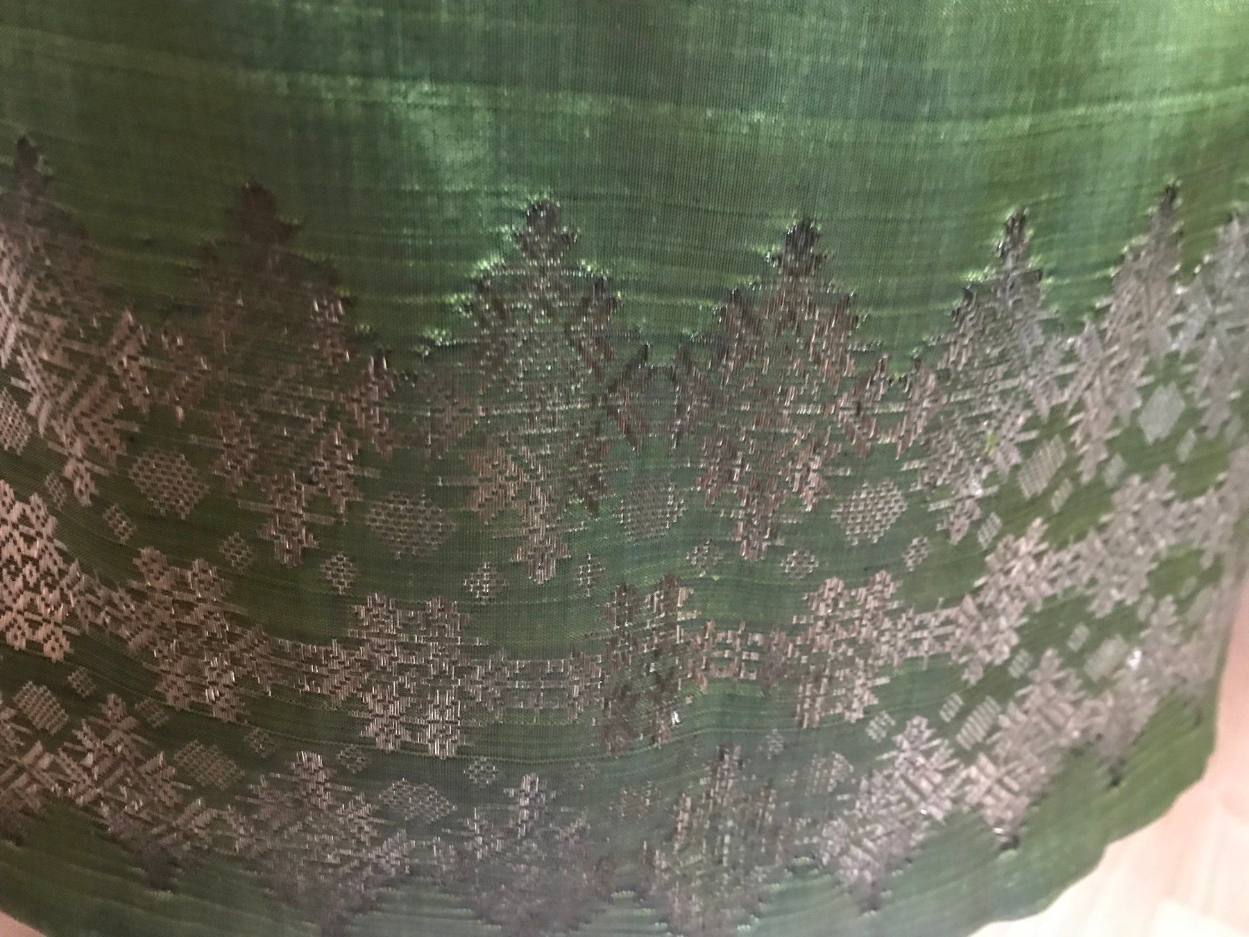 Lotti di vestiti: Jupe + Top asiatique pièce unique – Usato da Gorgier venduto da chahn 2