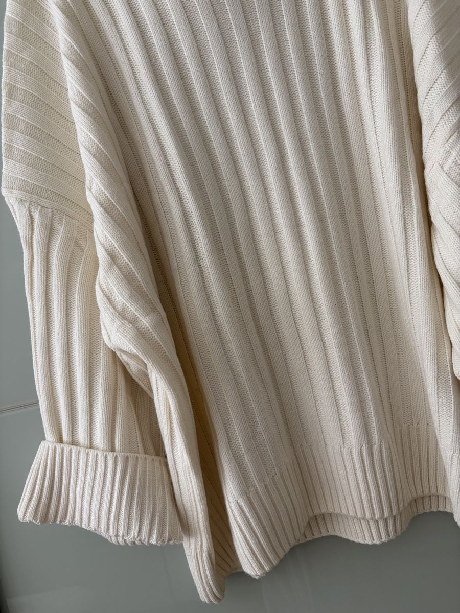 Pullover & Sweatshirts: Strickpullover Carmenausschnitt – Neu und originalverpackt aus Luzern von Chiara.9 1