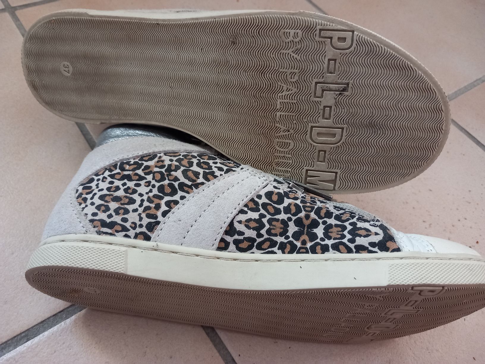 Palladium Scarpe per ragazze: Chaussures Palladium 37 – Usato da Courrendlin venduto da tititchoun 2