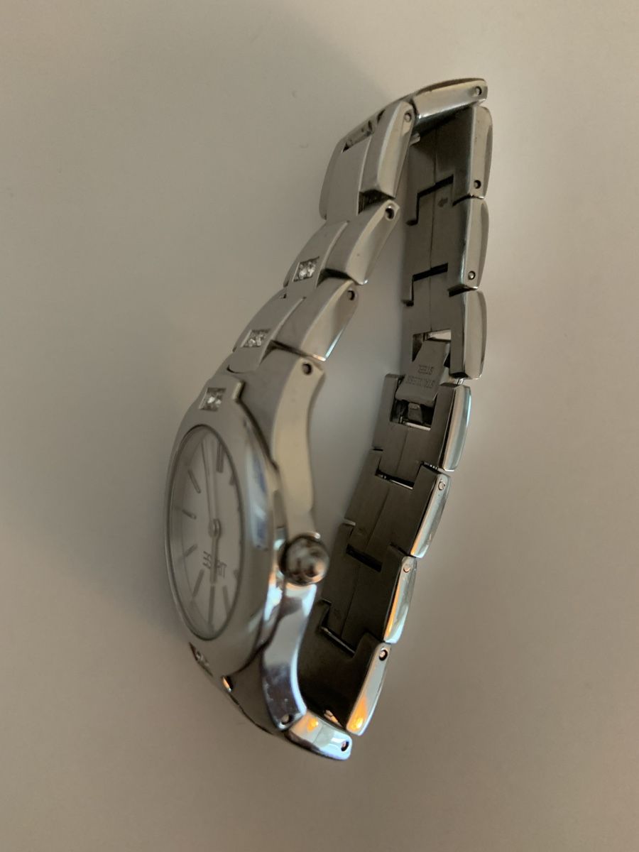 Esprit Uhren: Esprit Damenuhr Silber mit Zirkonia – Gebraucht aus Wabern von pet_v9dz 2