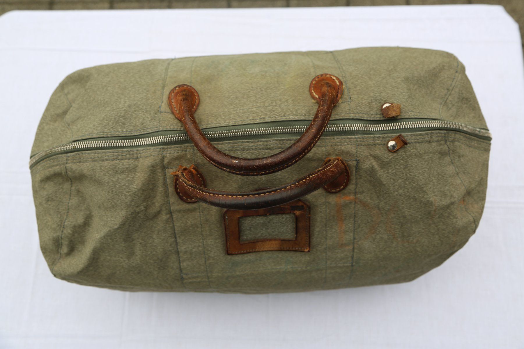 Schweizer Armee Borse: Effektentasche Pilotentasche Fliegertruppe Luftwaffe Armee – Usato da Alpnach-Dorf venduto da Pilistein 5