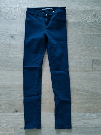 Stylische Zara Trafaluc Denim Makers Damenhose - Größe 36