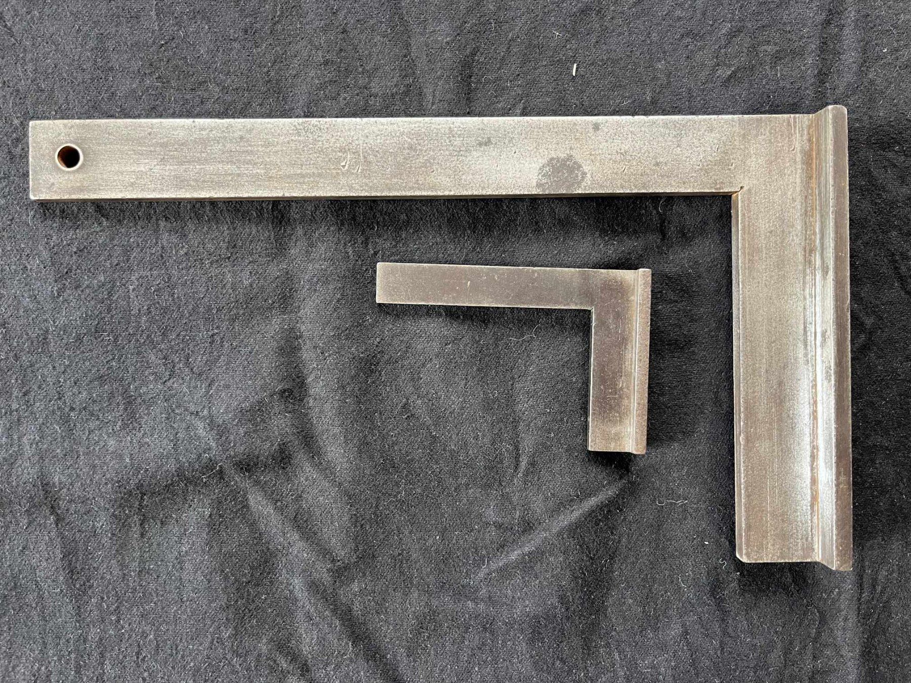 Messen: Anschlagwinkel 2-er Set, Winkel Metallbau – Gebraucht aus Nassenwil von Swissorion 1