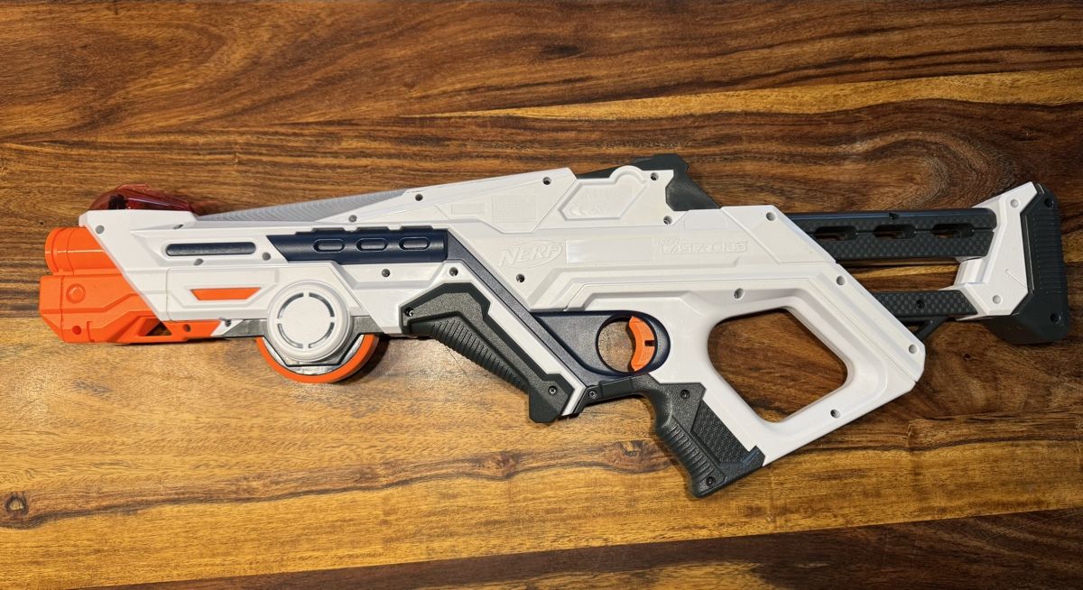Nerf Spielzeuge: Nerf Laser Ops Pro Blaster Alphapoint & Deltaburst Set! – Gebraucht aus Reitnau von Chiroptera74 3