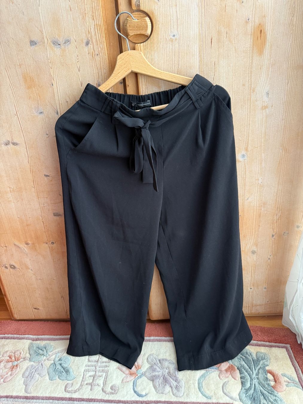 Zara Pantaloni: Zara Culottes XS – Usato da Bern venduto da Wil.Wayne 2