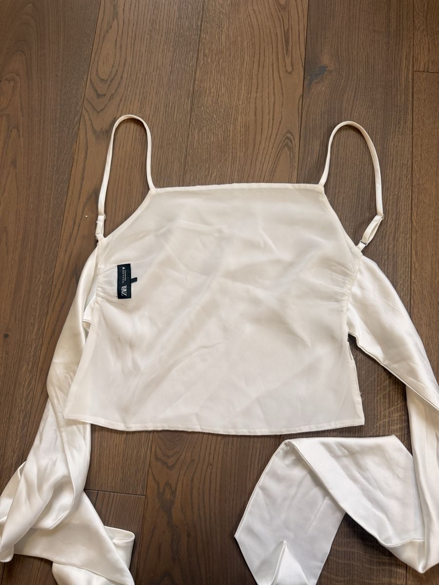 Zara Top: Zara top – Usato da Zürich venduto da Bellinka23 1
