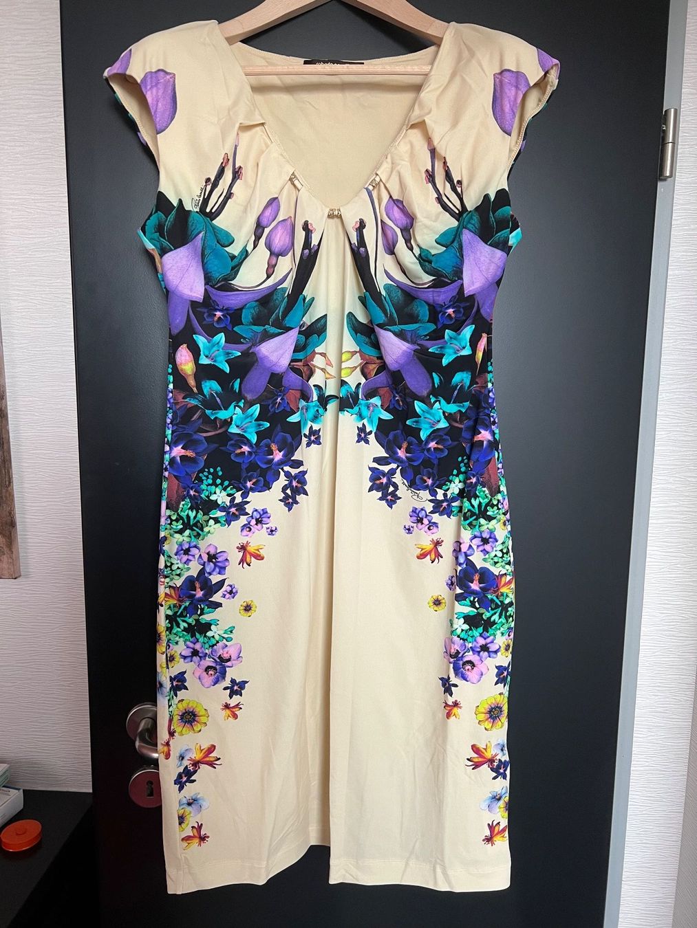 Roberto Cavalli Vestiti: Kleid von Roberto Cavalli – Usato da Remigen venduto da Orlana7