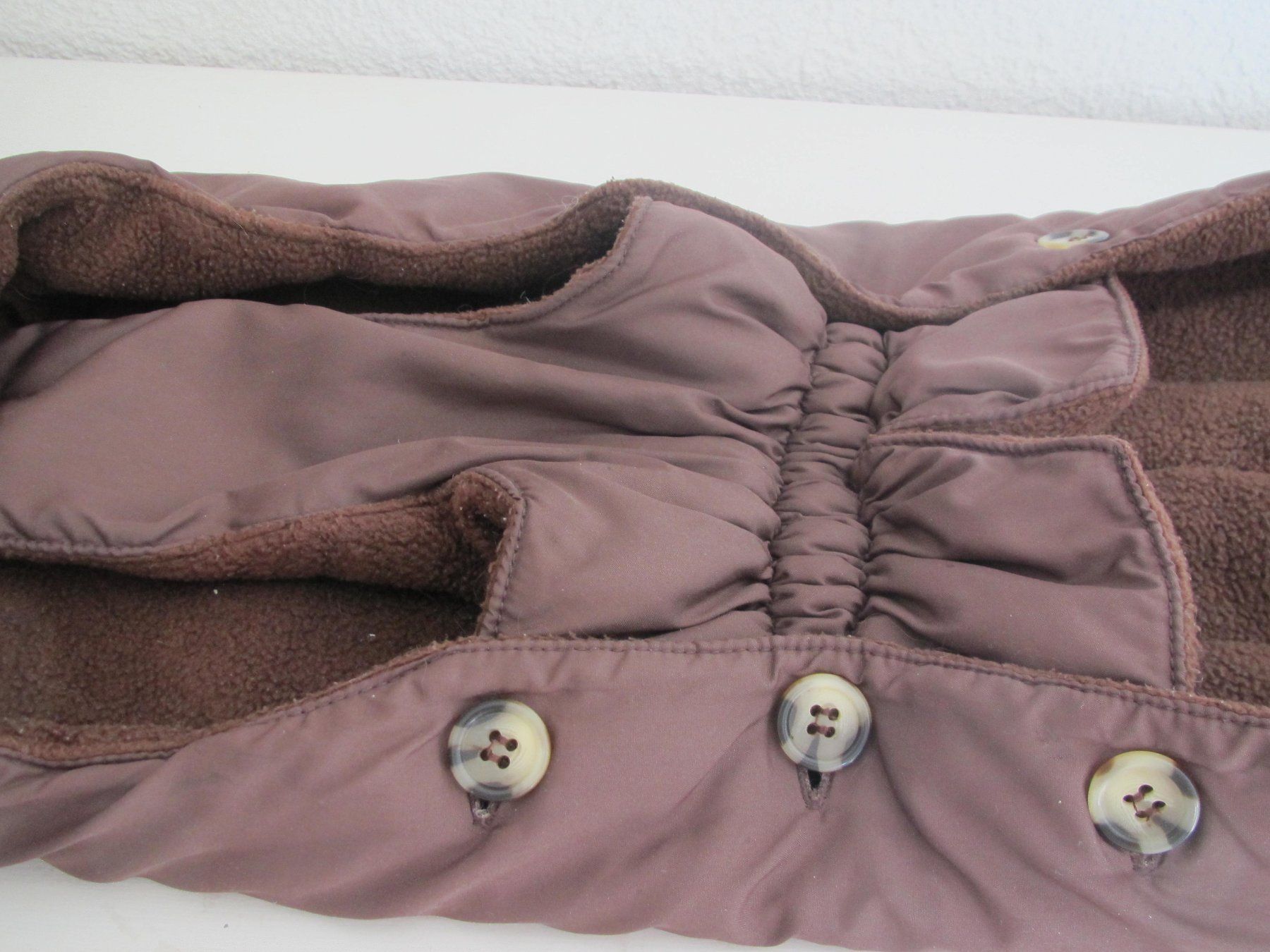 Bekleidung: MANTEAU POUR CHIEN NOBBY – Gebraucht aus Murten von Selliot 1