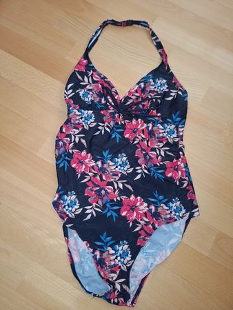 Umstandsbadekleid von Mamalicious in Gr. M