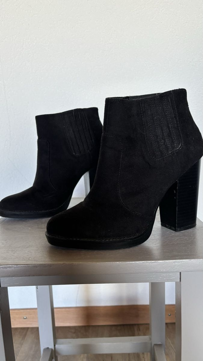 Zara Damenschuhe: Bottines à talons – Gebraucht aus Choëx von sv.fmbt
