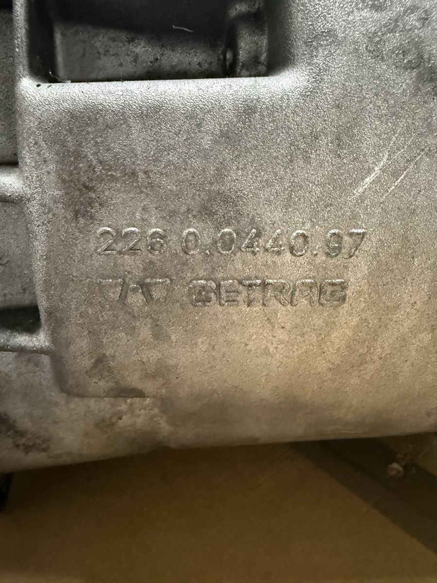 BMW Tutti pezzi di ricambio auto: Getriebeglocke BMW M3 E46 – Usato da Dietlikon venduto da DIVO 7