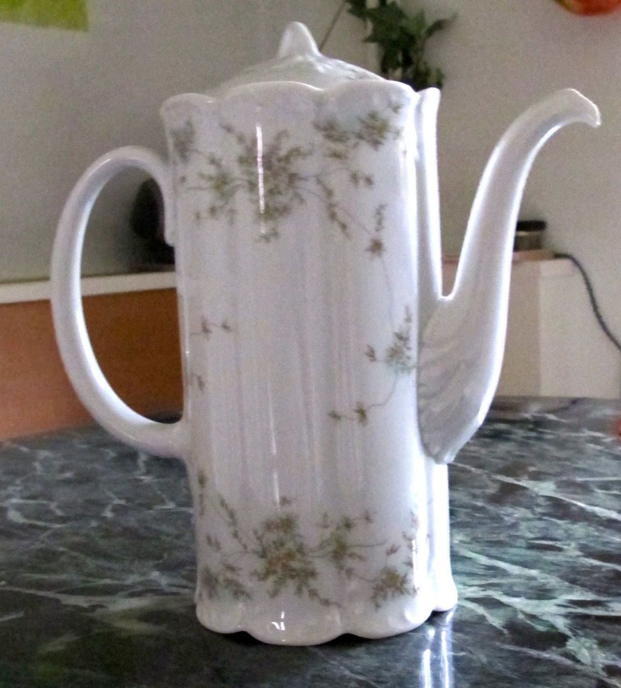 Rosenthal Teiere: Rosenthal Kaffeekanne Classic Rose 1986 – Usato da Bern venduto da hippoism