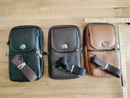 3 Stück Echtleder Umhänge-Gürteltaschen Neu in 3 Farben