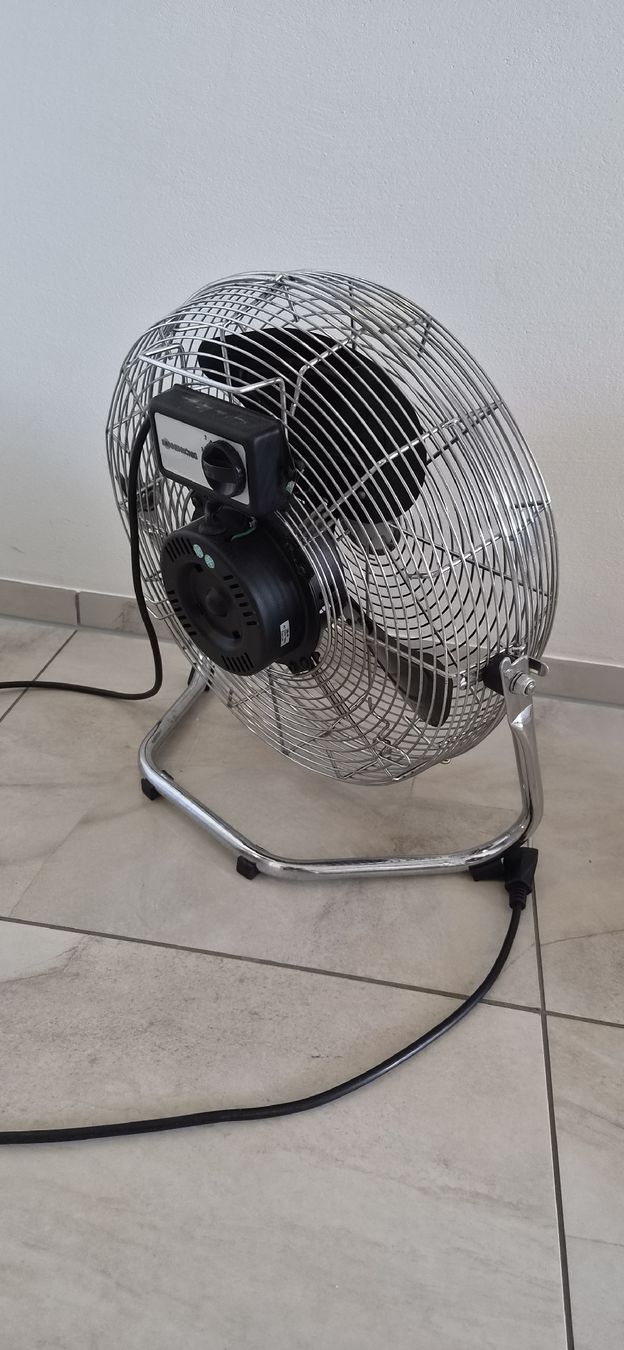 Ventilatori: Bodenventilator SONNENKÖNIG – Usato da Brunnen venduto da Fredlenzo 2