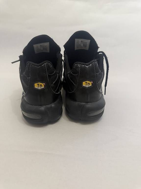Scarpe da uomo: Nike Air Max Plus TN Black 44 – Usato da Dürnten venduto da BanziDani 3