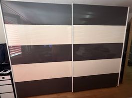 GRATIS - Kleiderschrank mit 8 Schubladen 