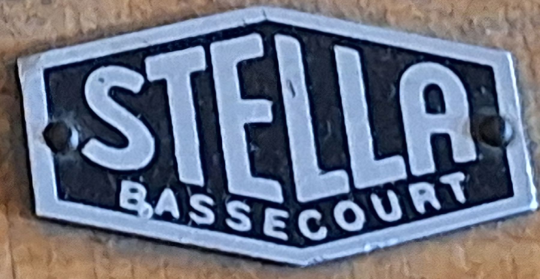 Stella Sedie: Stapelstuhl von STELLA Bassecourt – Usato da zofingen venduto da Blume14 5