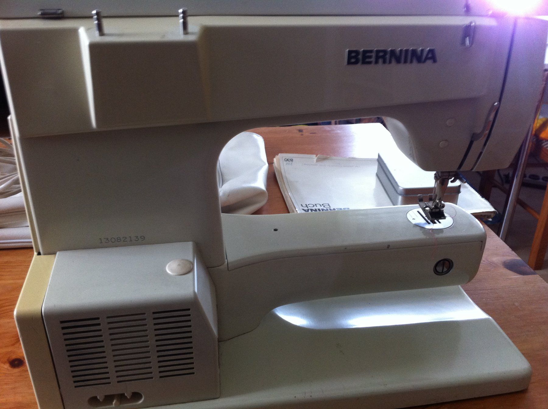 Bernina Macchine da cucire: Nähmaschine Bernina electronic 831 – Usato da Brunnen venduto da Artemis53 4