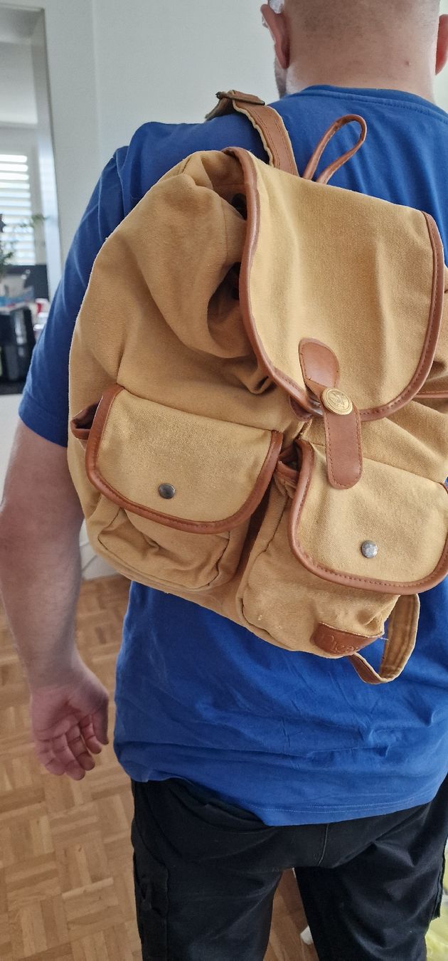 Zaini: Robuster Vintage Rucksack – Usato da Zürich venduto da Abrar123