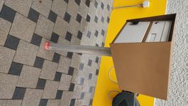 Briefkasten mit Fuss