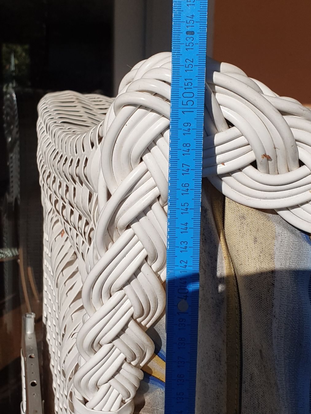Fauteuils: Strandkorb – Défectueux à Wettingen par 5430Mina 5