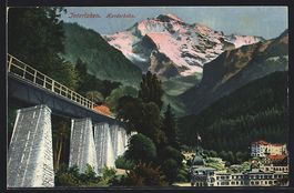 Interlaken, Gebäude- und Gebirgspartie 