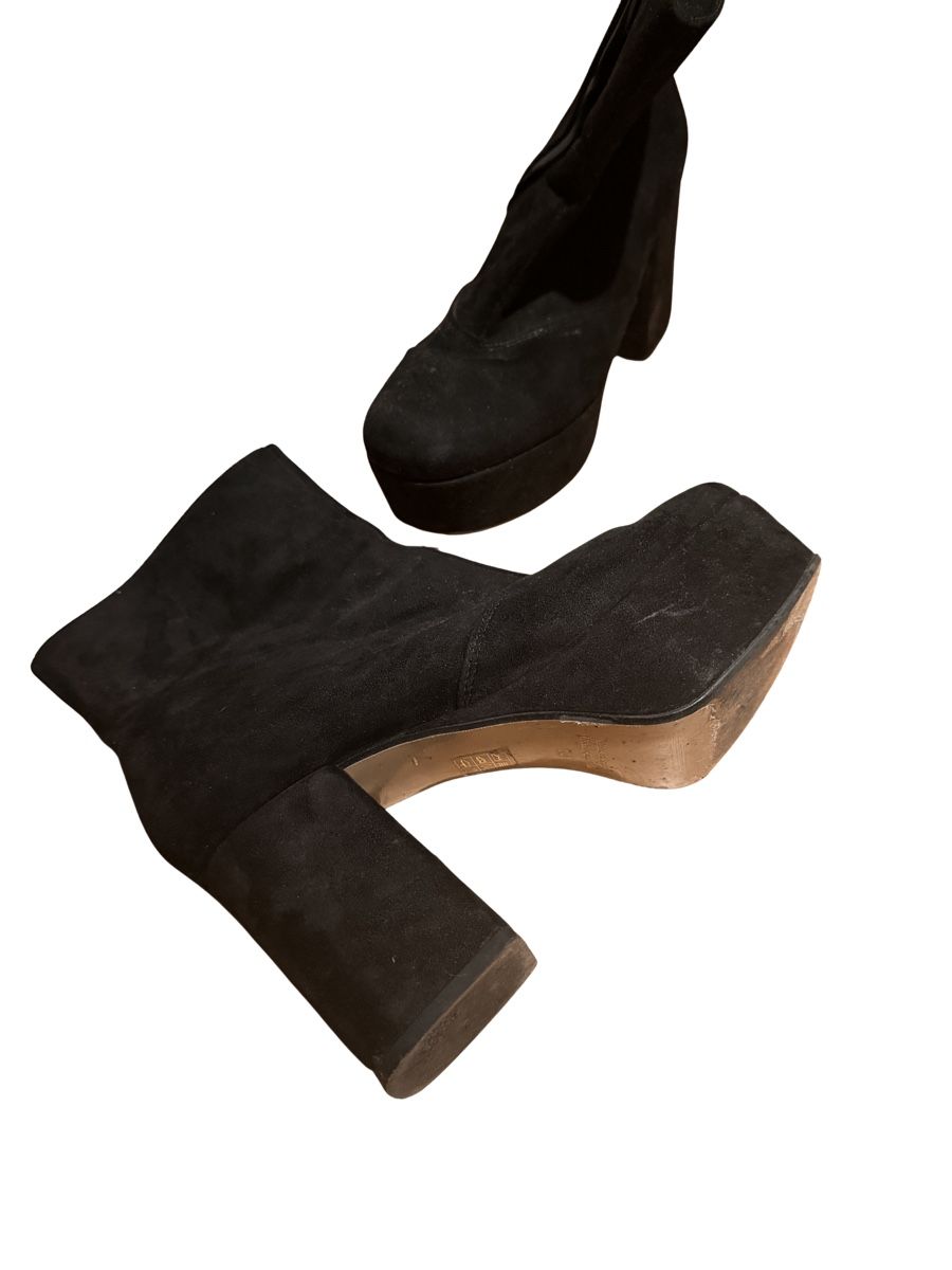 Bottes de soin: Black Suede Platform Ankle Boots, Size 39 - Autumn Chic – D'occasion à Wädenswil par mon_b88m 2