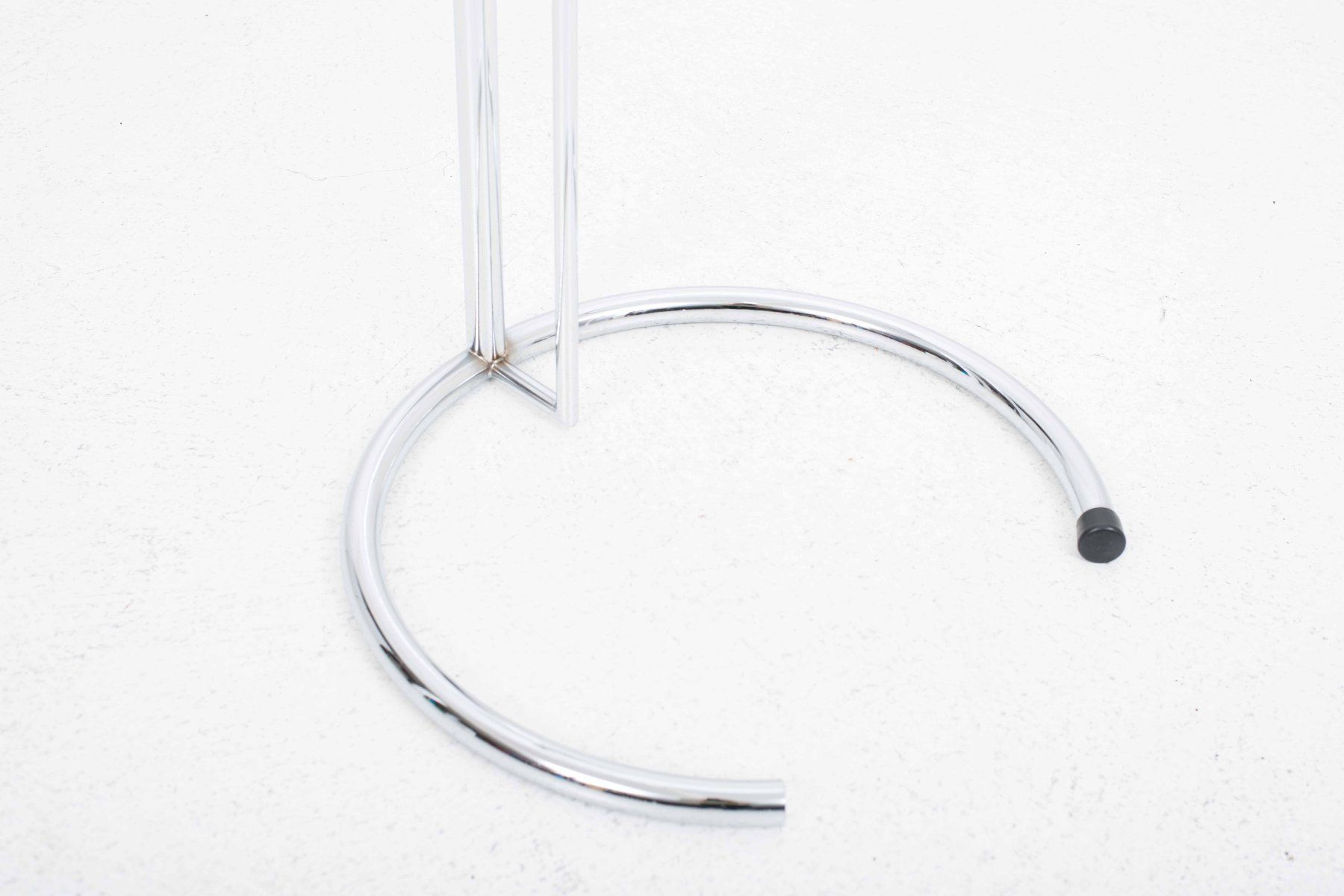 Classicon Tische: ClassiCon Adjustable Table E.1027 von Eileen Gray – Gebraucht aus Zürich von STUZH38 6