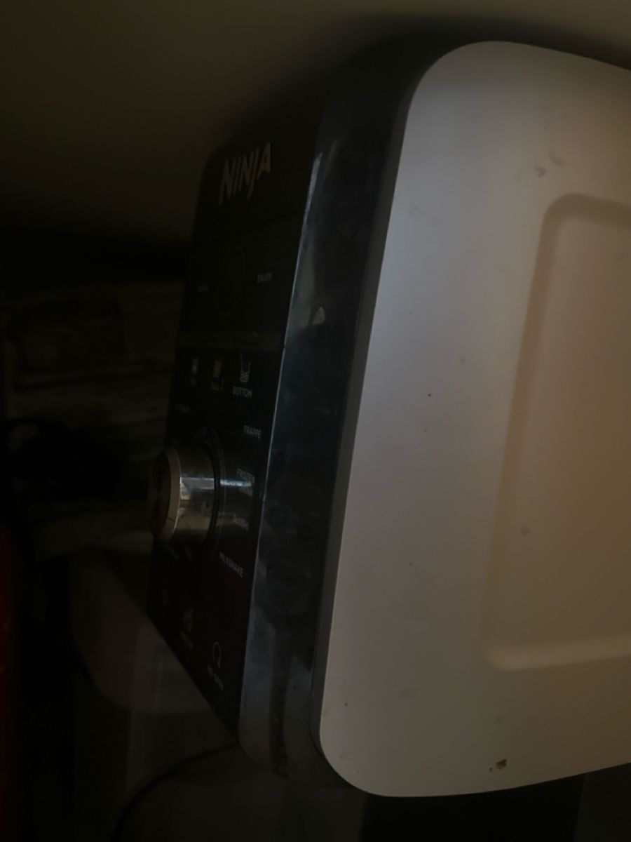 Elettrodomestici da cucina: Ninja Creami Deluxe DEFEKT! – Difettoso da Buchs SG venduto da leevin01