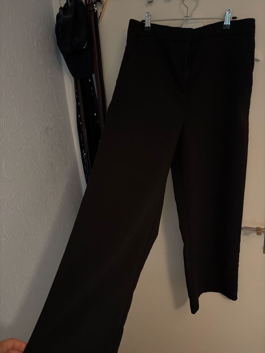 Pantaloni: Chicorée Hose – Usato da Olten venduto da edona_muslija 1