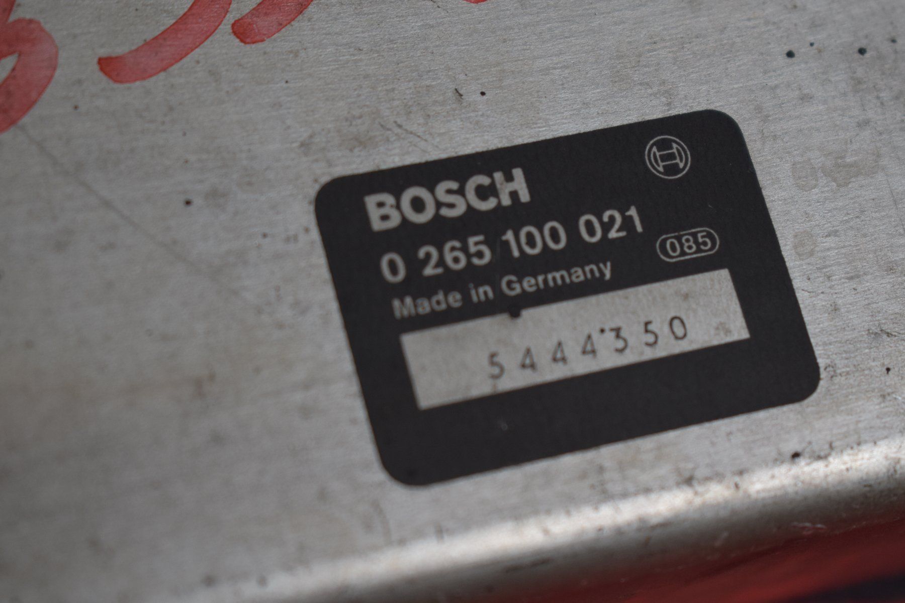 BMW Tutti pezzi di ricambio auto: BMW 635 CSI ABS Steuergerät E24 E28 E32 – Usato da Illgau venduto da BMWE30er 1