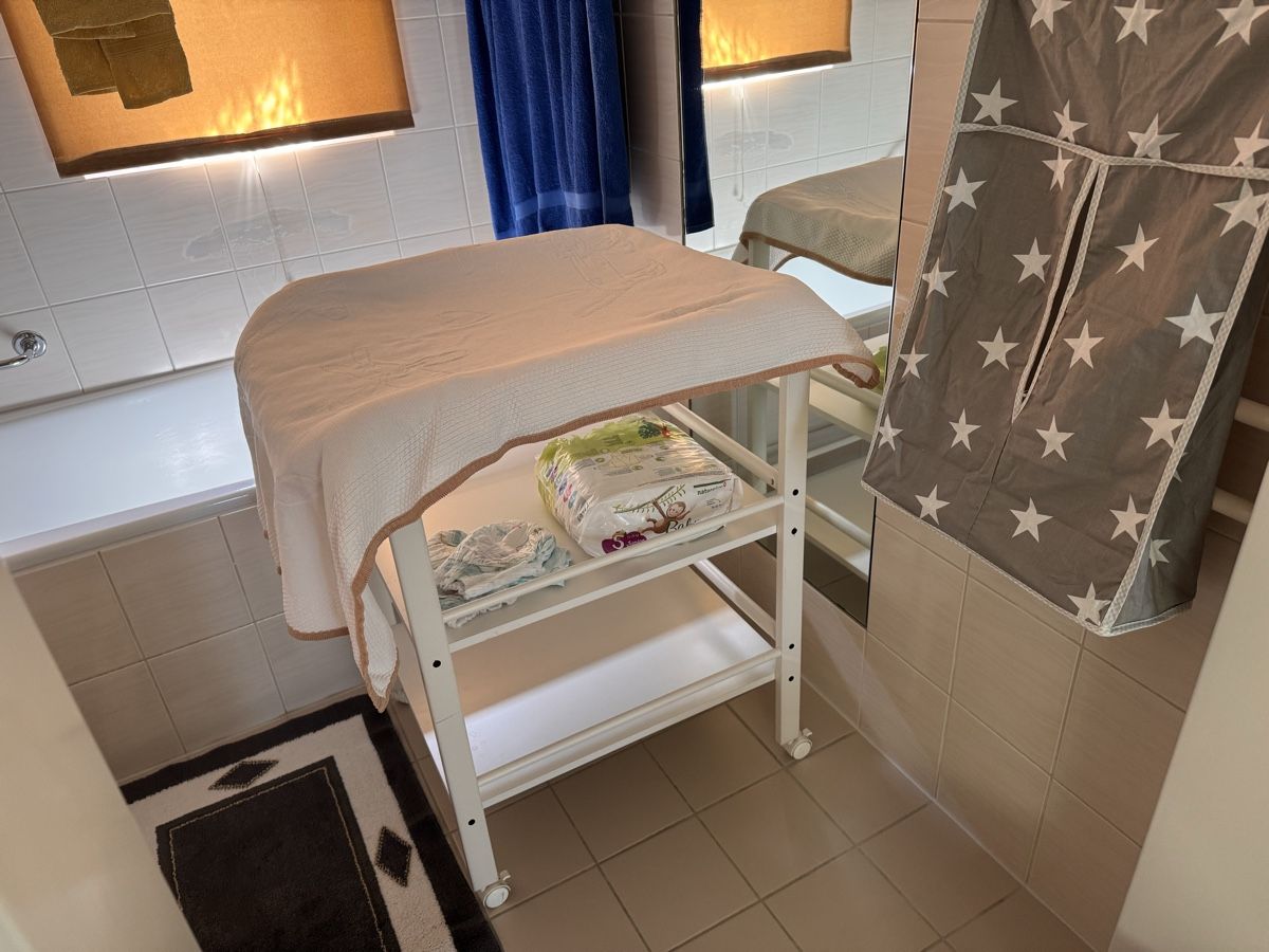 Tables à langer & accessoires: Wickeltisch – D'occasion à Winterthur par Merlin_98