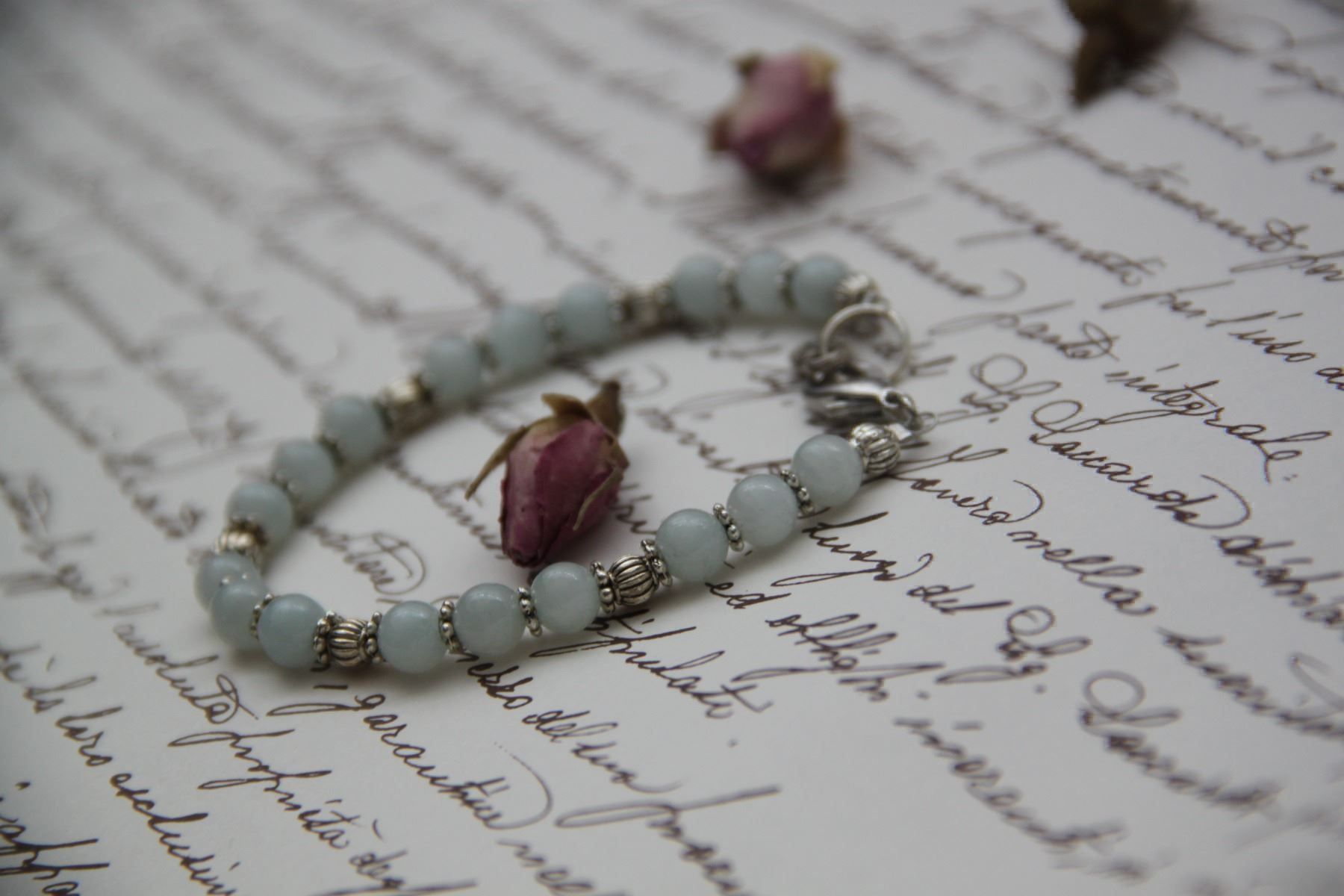 Armbänder & -reifen: Armband Naturstein Jade – Neu und originalverpackt aus Walterswil SO von Mama_noel