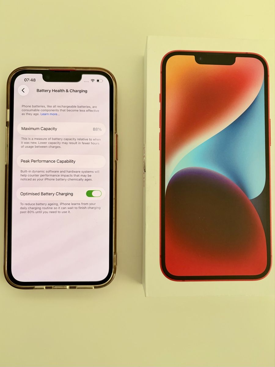 Apple Telefoni cellulari / Smartphones: Apple iPhone 14 128GB Red 88%battery – Usato da Zug venduto da kki_yv65 2