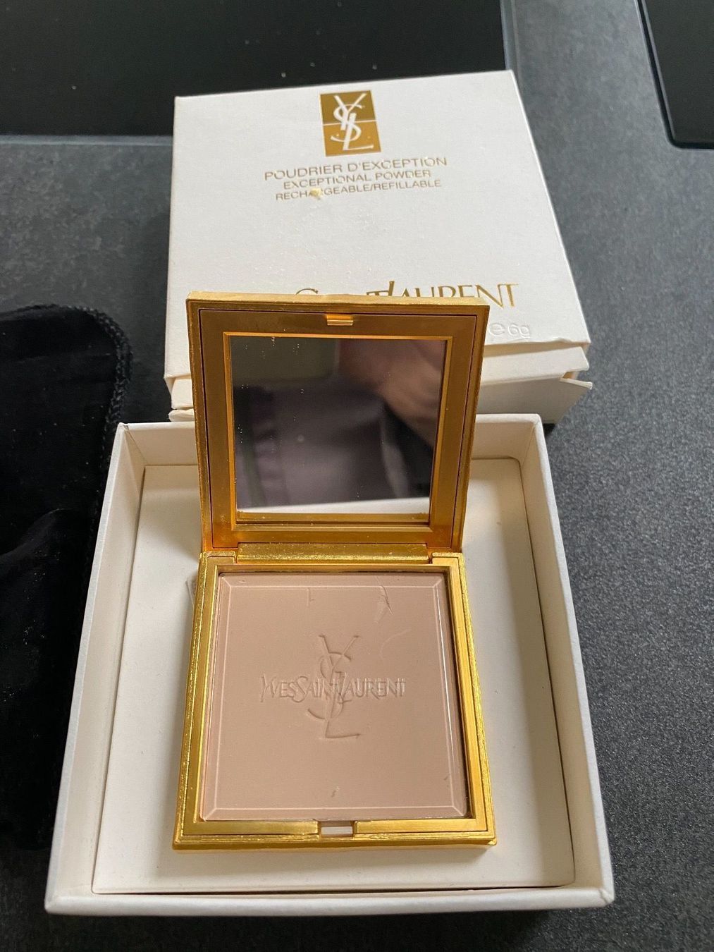 Prodotti di pulizia: Poudrière YvesSt Laurent NEU collection – Nuovo e nell'imballaggio originale da Porrentruy venduto da SYANKA 1