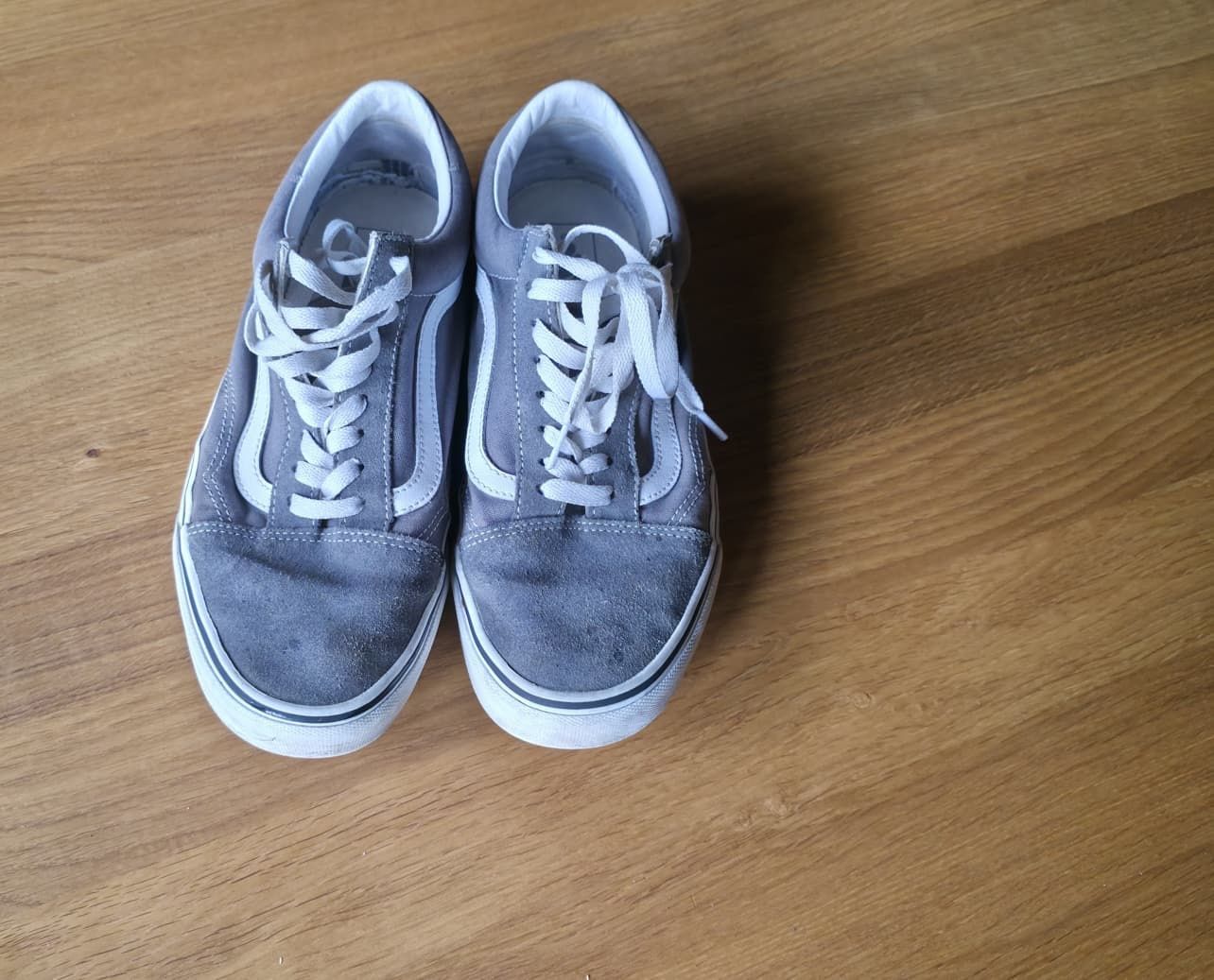 Vans Herrenschuhe: Vans Old Skool Sneaker Grau Grösse 42 – Gebraucht aus Matten b. Interl von lger