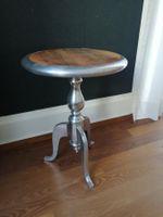 Kleiner Beistelltisch