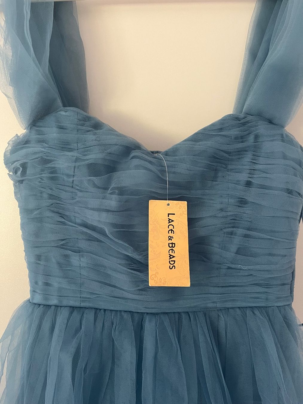 Kleider: Lace & Beads Kleid ungetragen – Gebraucht aus Rüti ZH von sommerkind_23 2