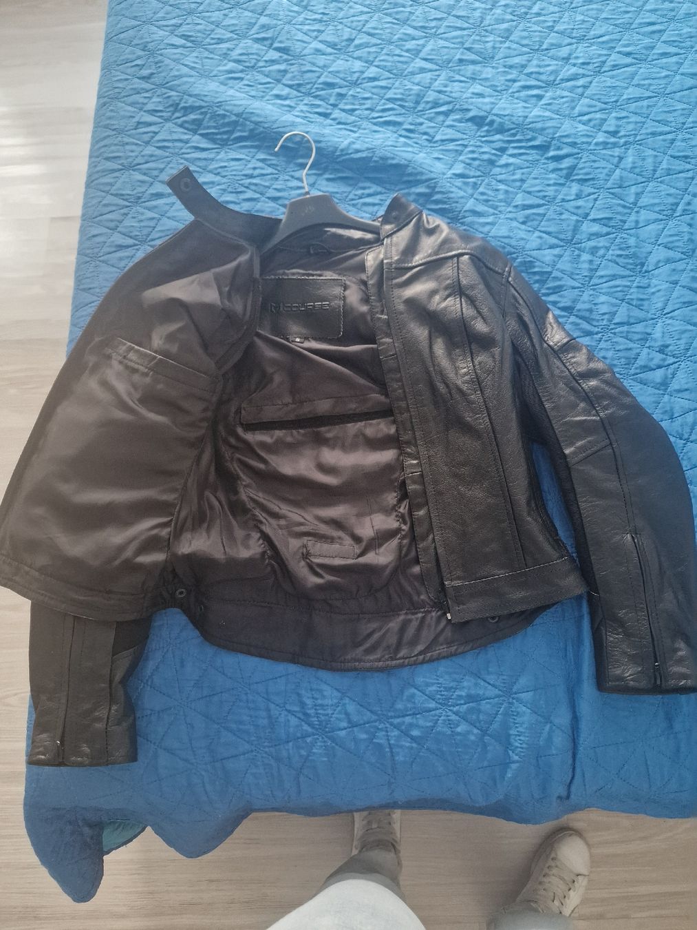 Jacken: giacca da moto con protezione  – Gebraucht aus Giubiasco von val_ghx8 2