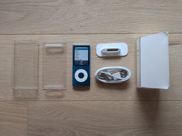 iPod nano blue 8GB with box and accessories