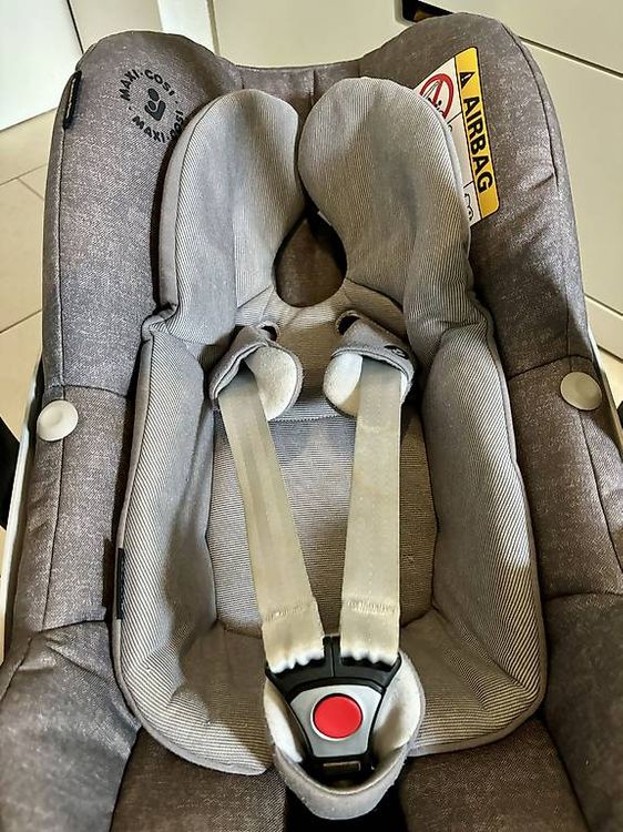 Sièges auto: Maxi-Cosi Pebble Plus mit New Born Einlage – D'occasion à Benken ZH par kbu_n2fl 1